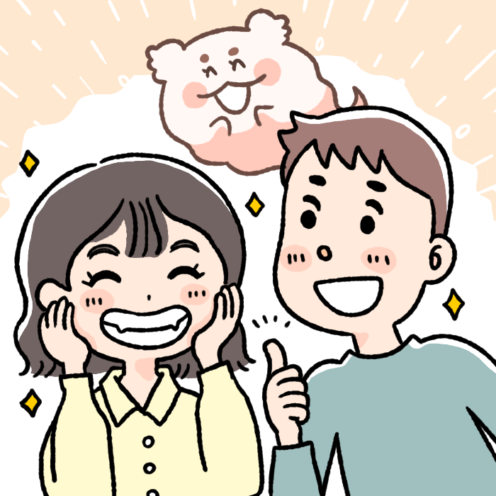 グッドサインを送る男の子と両手を頬に当てて嬉しそうに笑う女の子 その後ろにキャラクター